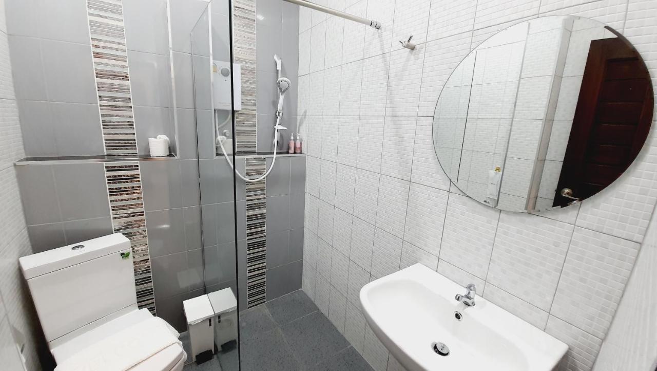 Sabua The Terrace Homestay Утай Тани Екстериор снимка